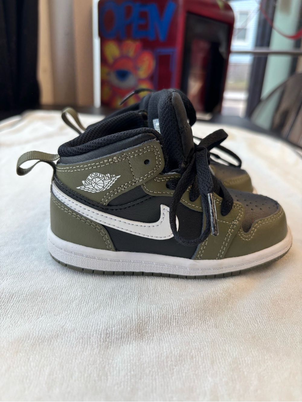Jordan 1 Sneakers